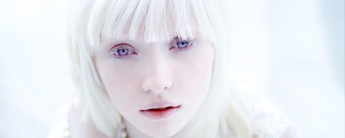 17 fotos de pessoas albinas realmente atraentes