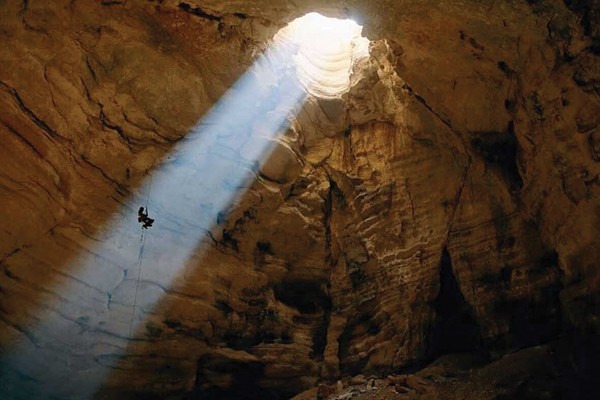 Caverna Ellison, EUA