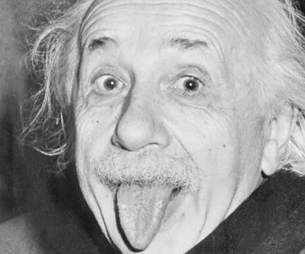 Einstein mostrando a língua