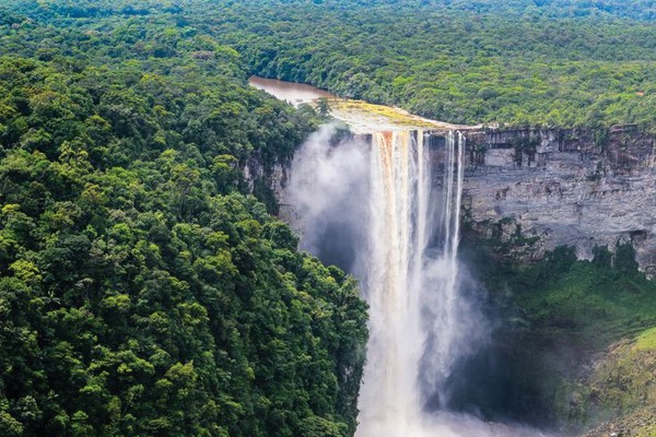 Kaieteur Falls, Guiana