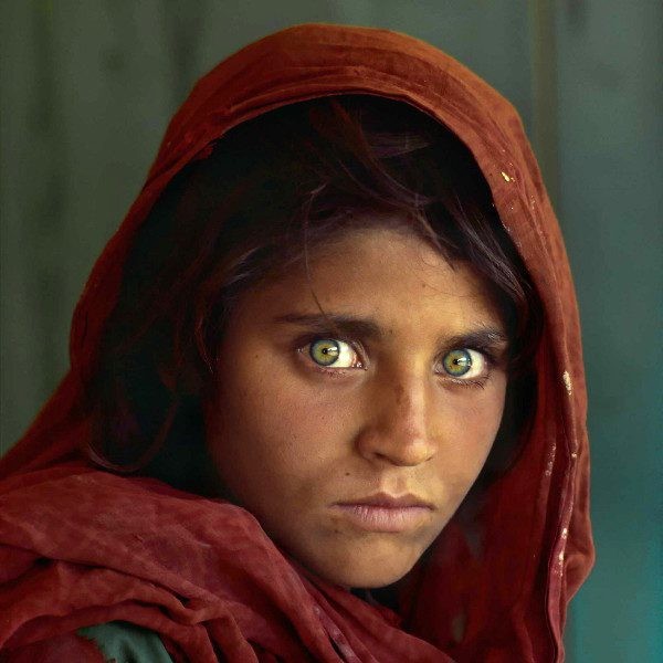 Menina afegã
