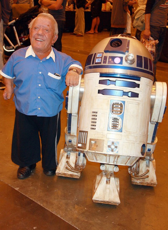 Kenny Baker (robô R2-D2)