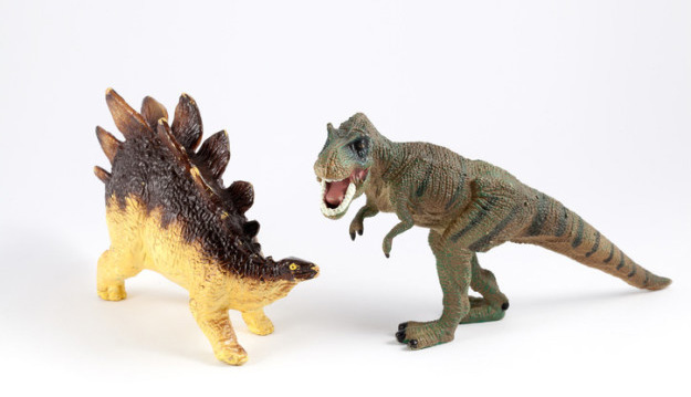 Stegosaurus é mais antigo para o Tyrannosaurus rex do que o T. rex é para nós
