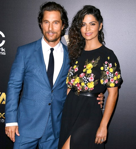 Matthew McConaughey (47) e Camila Alves (35)