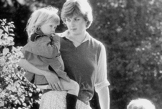 Princesa Diana foi professora e babá