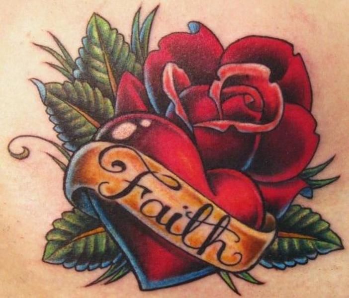 O que a tatuagem de rosas significa?