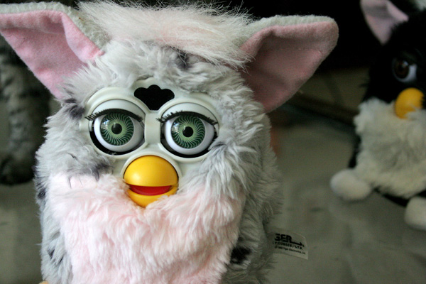 Estados Unidos: Furby poderia revelar segredos de Estado