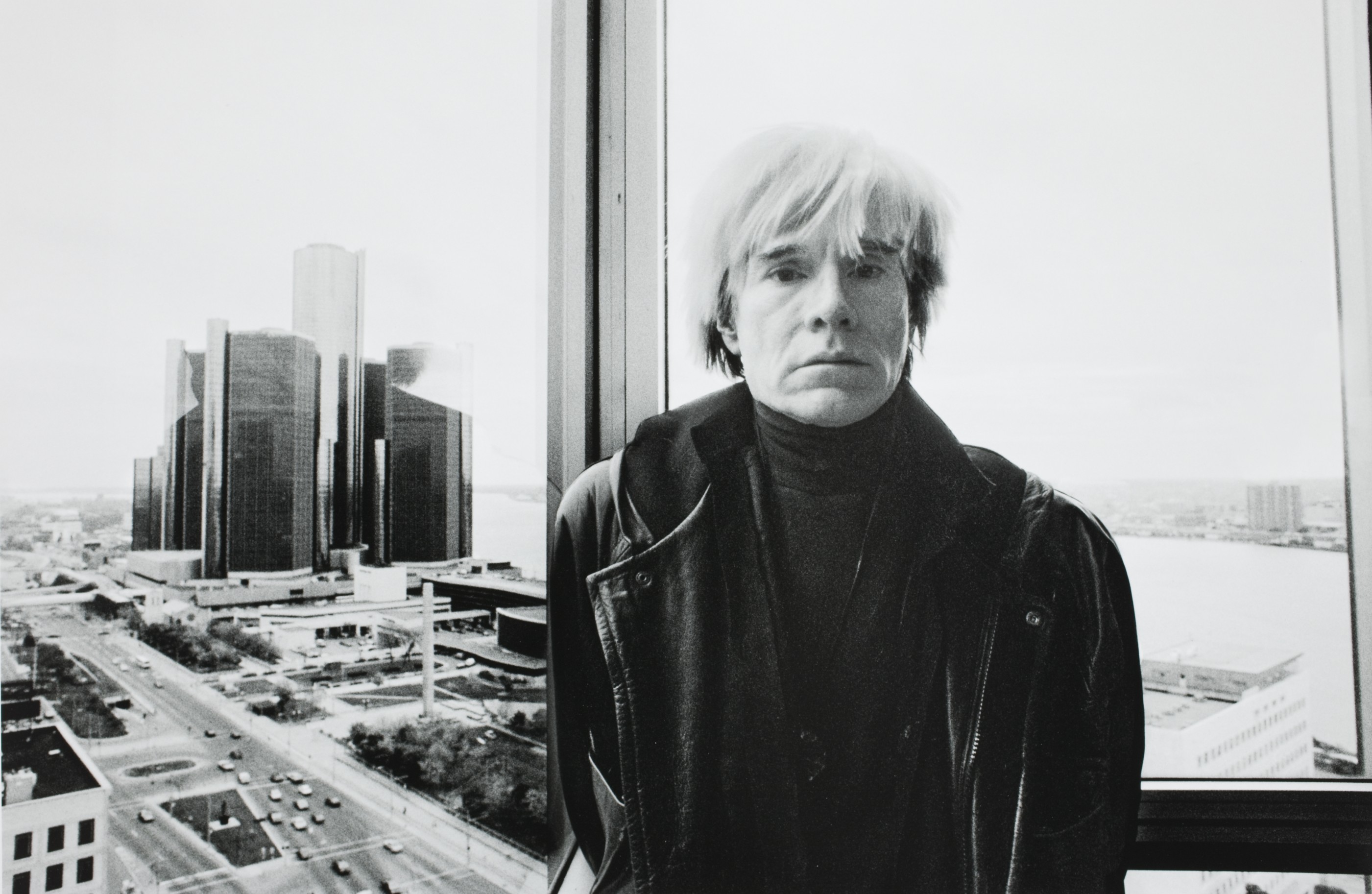 Primeira exposição de Andy Warhol