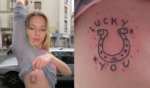 A estranha tatuagem de Scarlett Johansson