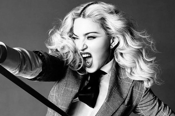Madonna por algum motivo é a Rainha!