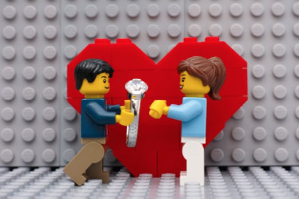 O amor é construído com Legos