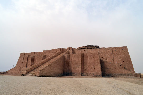Ziggurat at Ur, Iraque